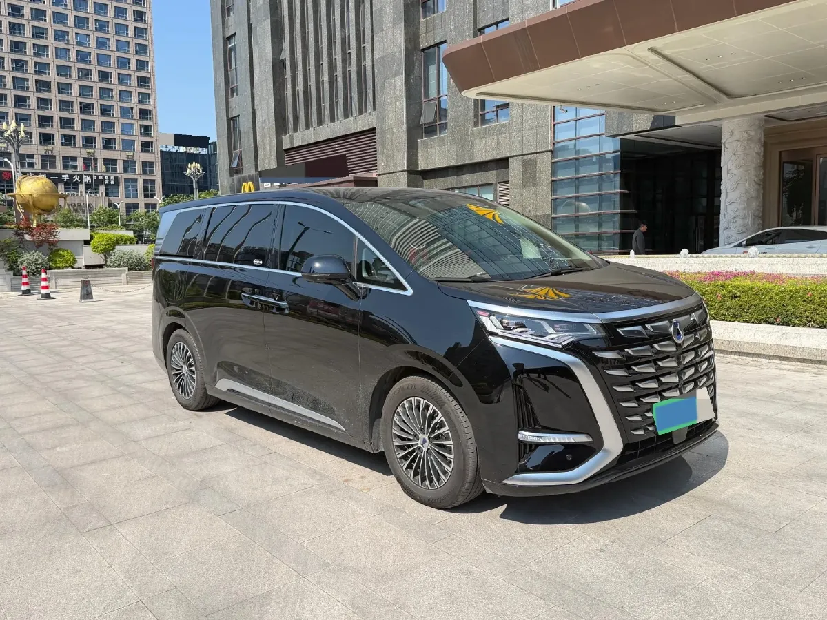 2024 Denza D9 1.5T 139HP L4 E-CVT PHEV 20.39KWH,autocango,china used car exporter,china ev exporter,chinese used car exporter,chinese used ev exporter