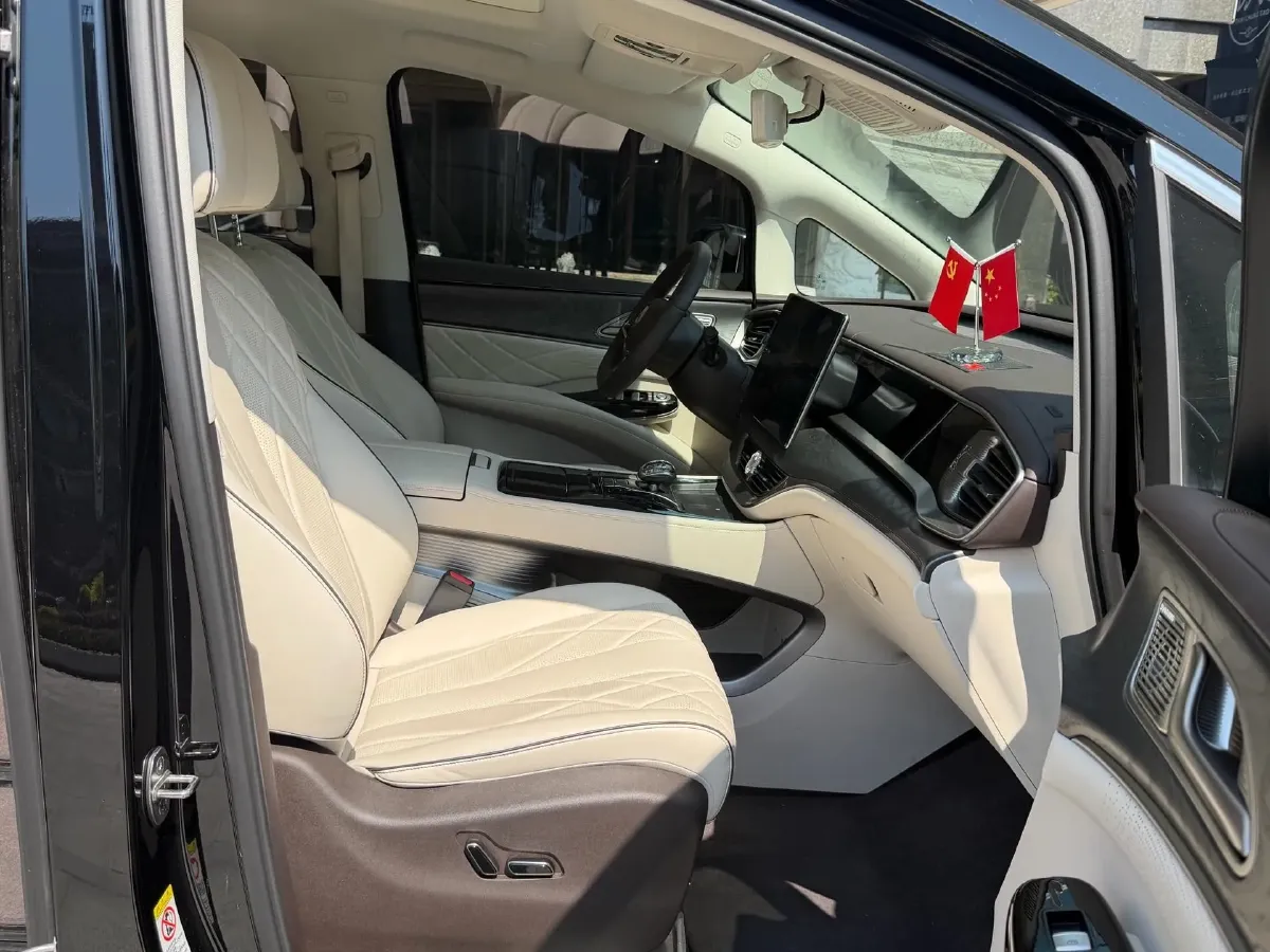 2024 Denza D9 1.5T 139HP L4 E-CVT PHEV 20.39KWH,autocango,china used car exporter,china ev exporter,chinese used car exporter,chinese used ev exporter