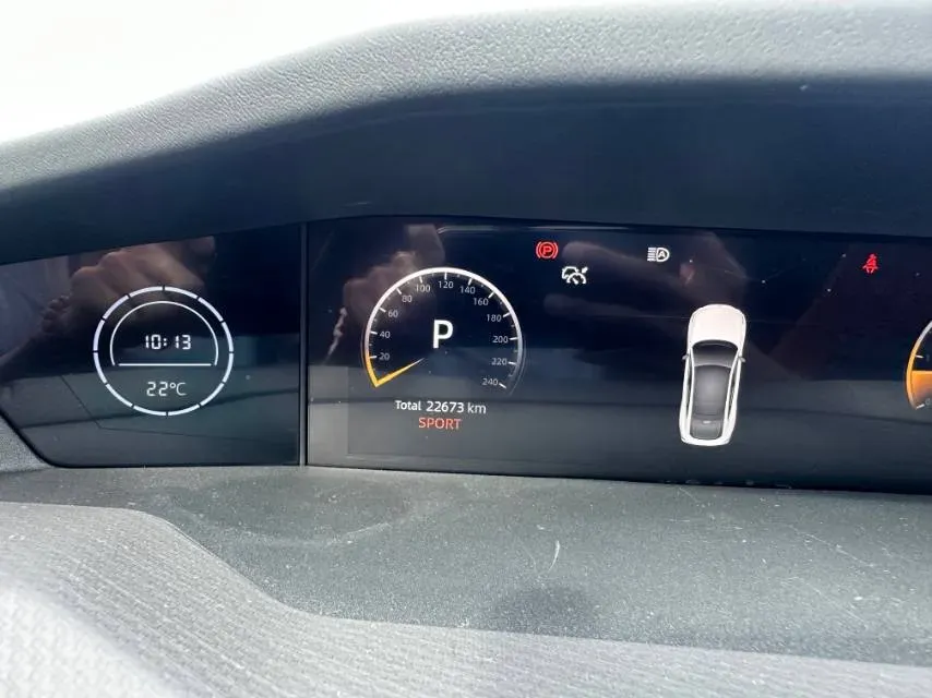 2023 ChangAn UNI-V 2.0T 233HP L4 8AT,autocango,china used car exporter,china ev exporter,chinese used car exporter,chinese used ev exporter