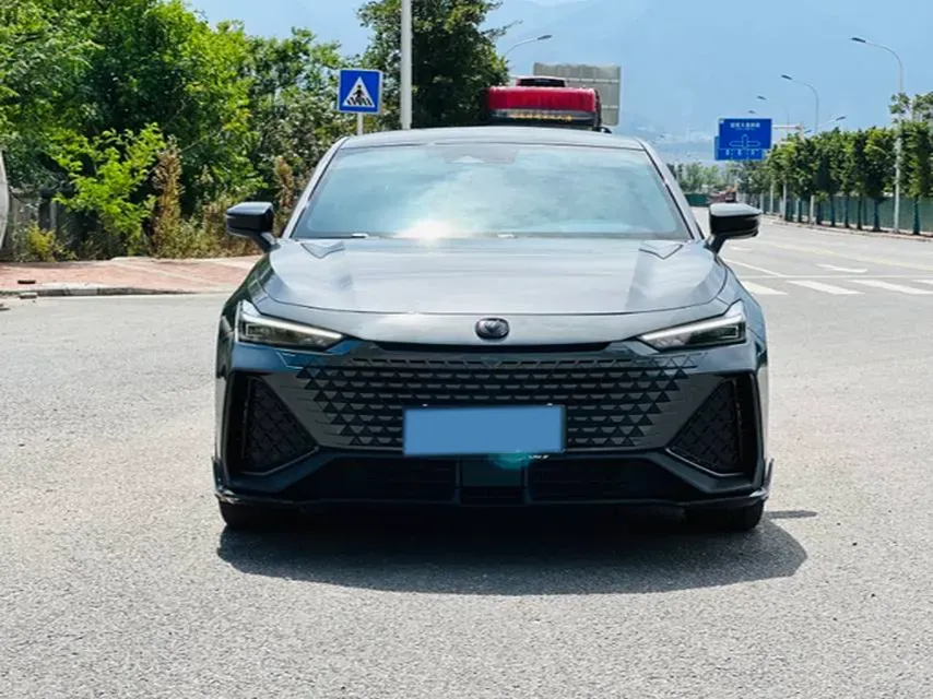 2023 ChangAn UNI-V 2.0T 233HP L4 8AT,autocango,china used car exporter,china ev exporter,chinese used car exporter,chinese used ev exporter