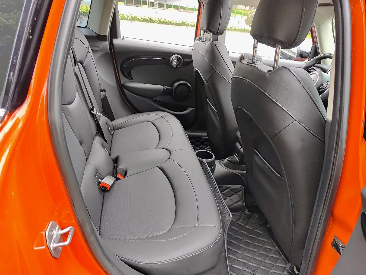 2019 MINI MINI 1.5T 136HP L3 7DCT,autocango,china used car exporter,china ev exporter,chinese used car exporter,chinese used ev exporter