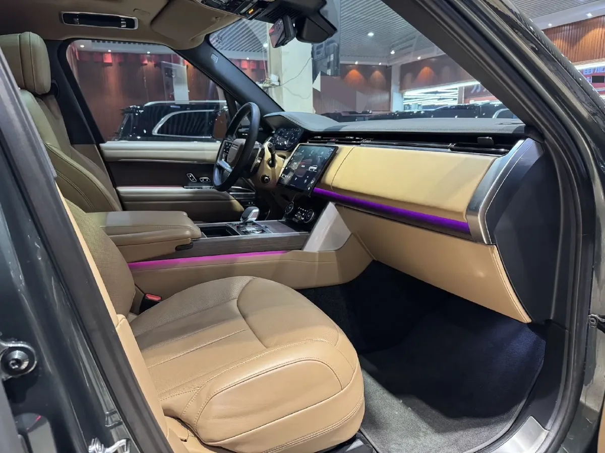 2024 Land Rover Range Rover 3.0T 400HP L6 8AT,autocango,china used car exporter,china ev exporter,chinese used car exporter,chinese used ev exporter