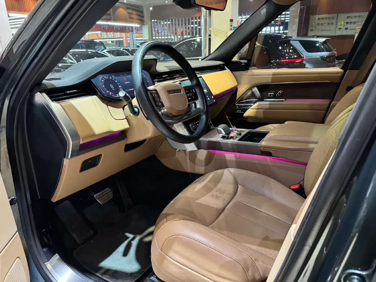 2024 Land Rover Range Rover 3.0T 400HP L6 8AT,autocango,china used car exporter,china ev exporter,chinese used car exporter,chinese used ev exporter