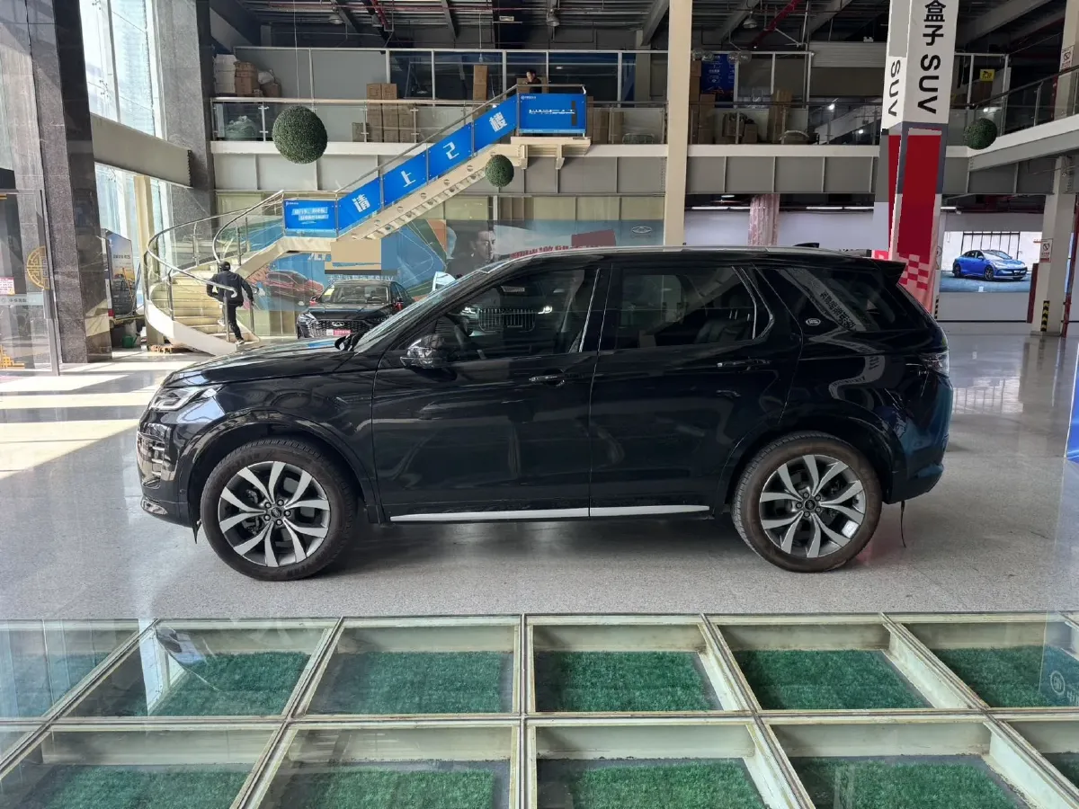 2024 Land Rover Discovery Sport 2.0T 249HP L4 9AT,autocango,china used car exporter,china ev exporter,chinese used car exporter,chinese used ev exporter