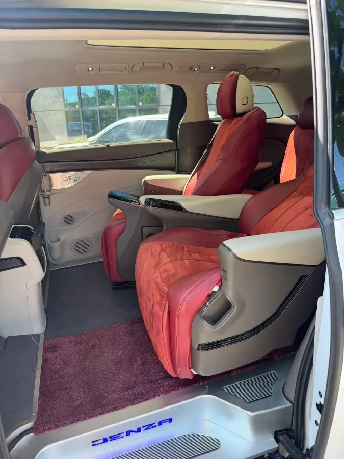 2022 HongQi HS7 3.0T 337HP V6 8AT,autocango,china used car exporter,china ev exporter,chinese used car exporter,chinese used ev exporter