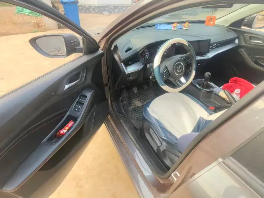 2023 MG 5 1.5L 129HP L4 5MT,autocango,china used car exporter,china ev exporter,chinese used car exporter,chinese used ev exporter