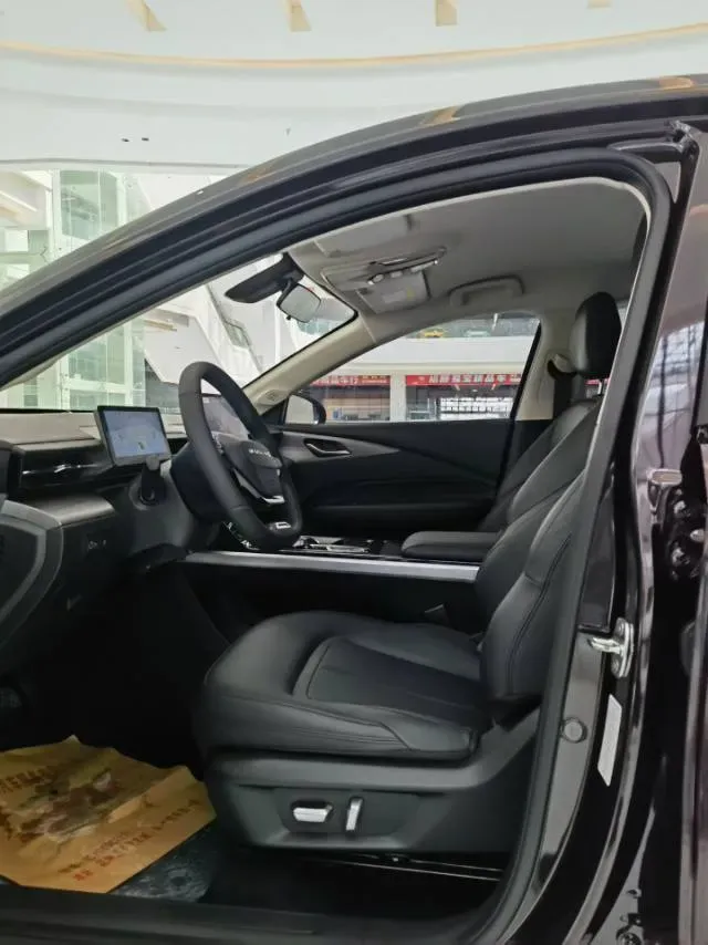 2023 WuLing XingGuang 1.5L 106HP L4 E-CVT PHEV 20.5KWH,autocango,china used car exporter,china ev exporter,chinese used car exporter,chinese used ev exporter