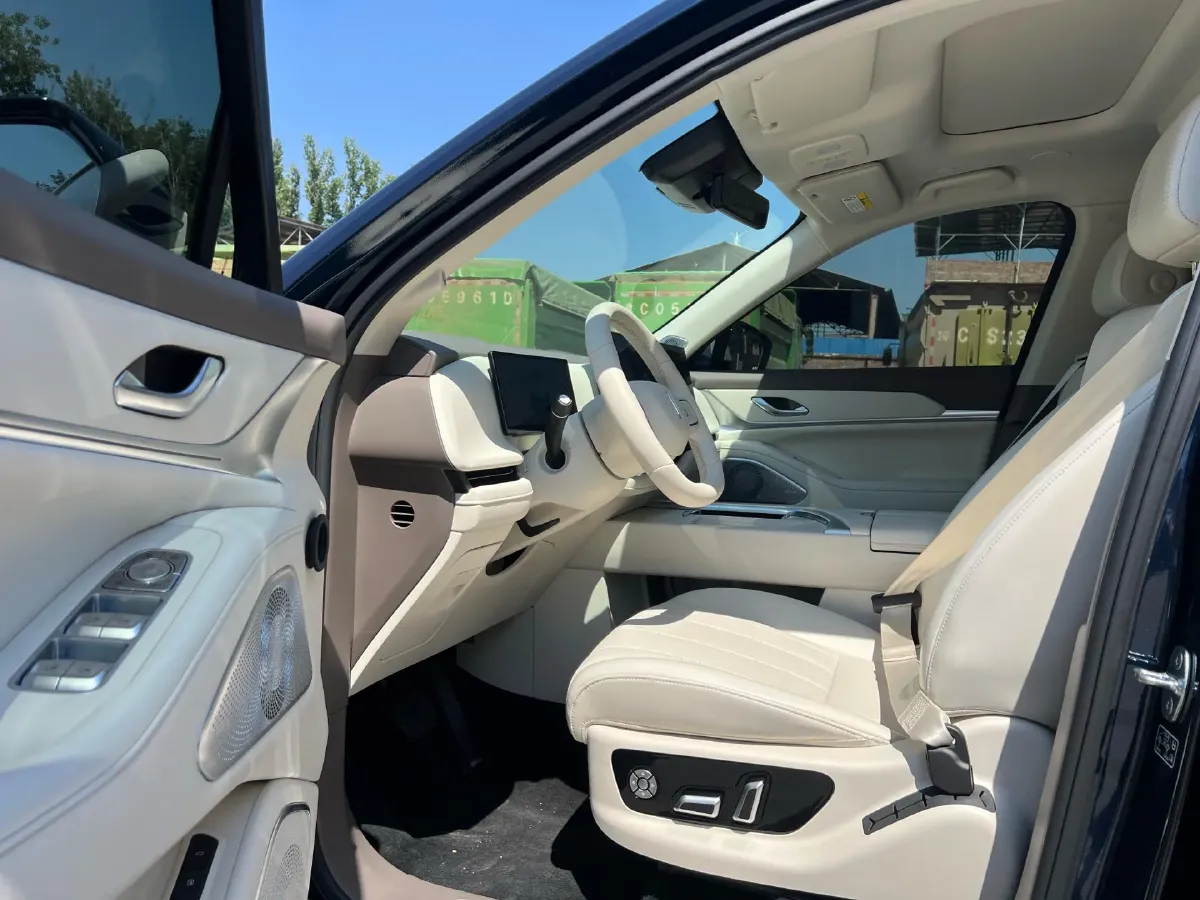 2025 WEY BlueMountain 1.5T 170HP L4 4DHT PHEV 44.5KWH,autocango,china used car exporter,china ev exporter,chinese used car exporter,chinese used ev exporter