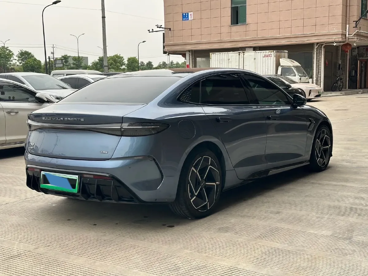 2022 AITO AITO M5 Range Extended 125HP REEV 40KWH,autocango,china used car exporter,china ev exporter,chinese used car exporter,chinese used ev exporter