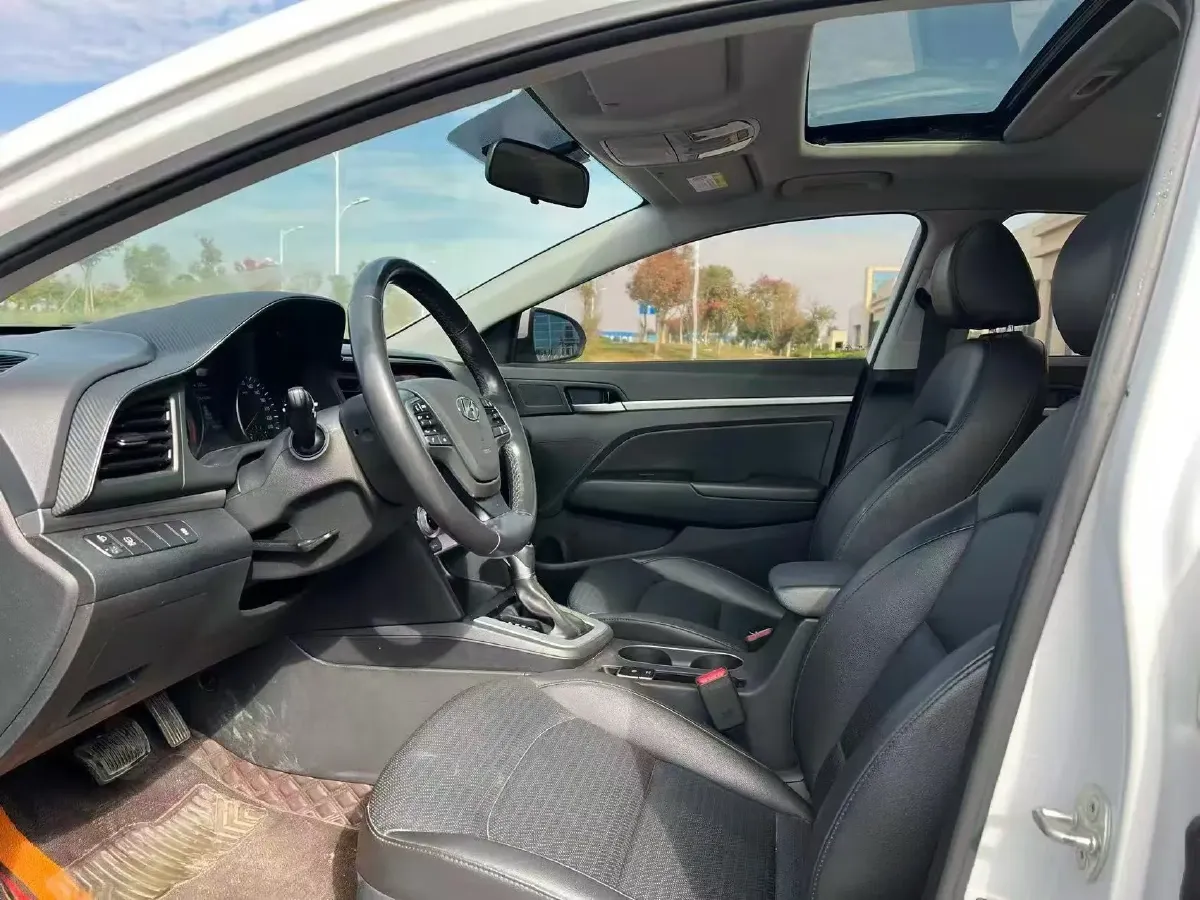 2019 Hyundai Elantra 1.5L 115HP L4 CVT,autocango,china used car exporter,china ev exporter,chinese used car exporter,chinese used ev exporter