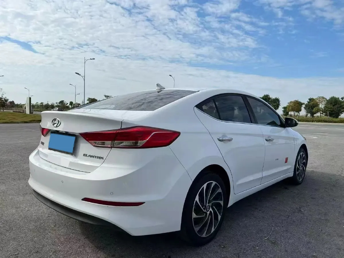 2019 Hyundai Elantra 1.5L 115HP L4 CVT,autocango,china used car exporter,china ev exporter,chinese used car exporter,chinese used ev exporter