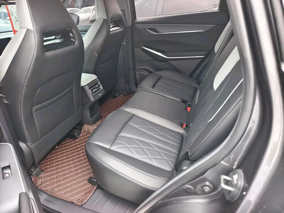 2022 ChangAn CS75 Plus 1.5T 188HP L4 8AT,autocango,china used car exporter,china ev exporter,chinese used car exporter,chinese used ev exporter