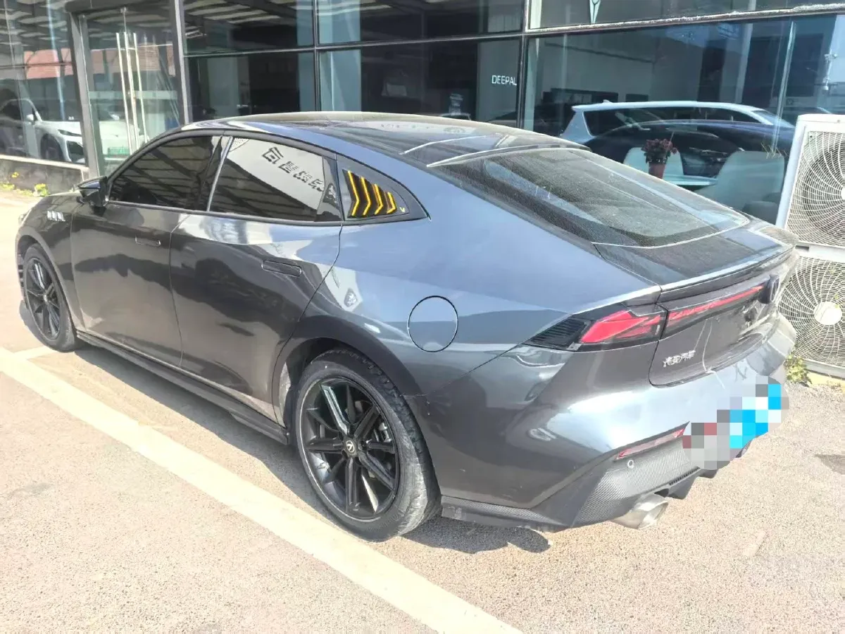 2022 ChangAn UNI-V 1.5T 188HP L4 7DCT,autocango,china used car exporter,china ev exporter,chinese used car exporter,chinese used ev exporter