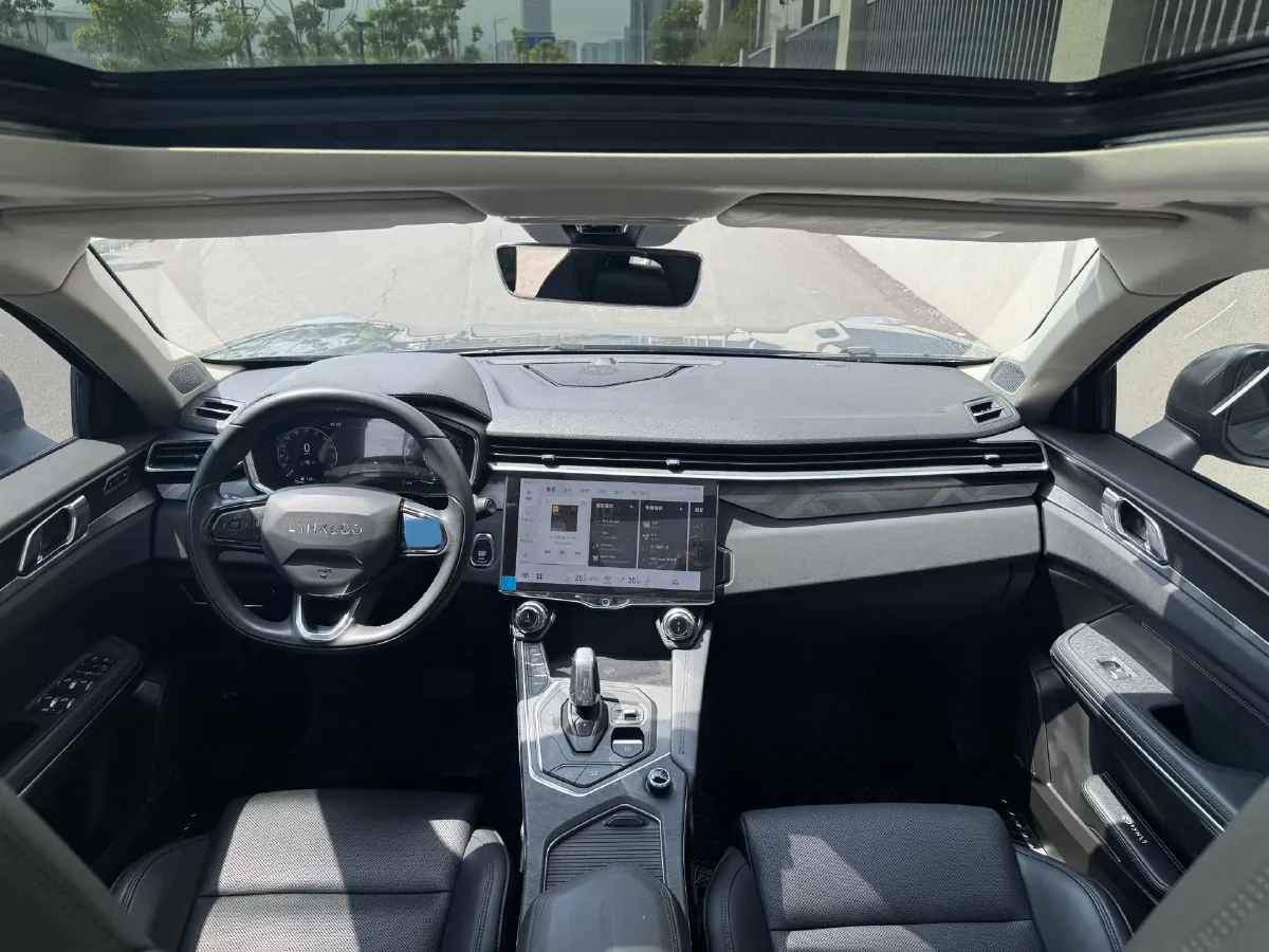 2021 LYNK&CO 01 2.0T 218HP L4 8AT,autocango,china used car exporter,china ev exporter,chinese used car exporter,chinese used ev exporter