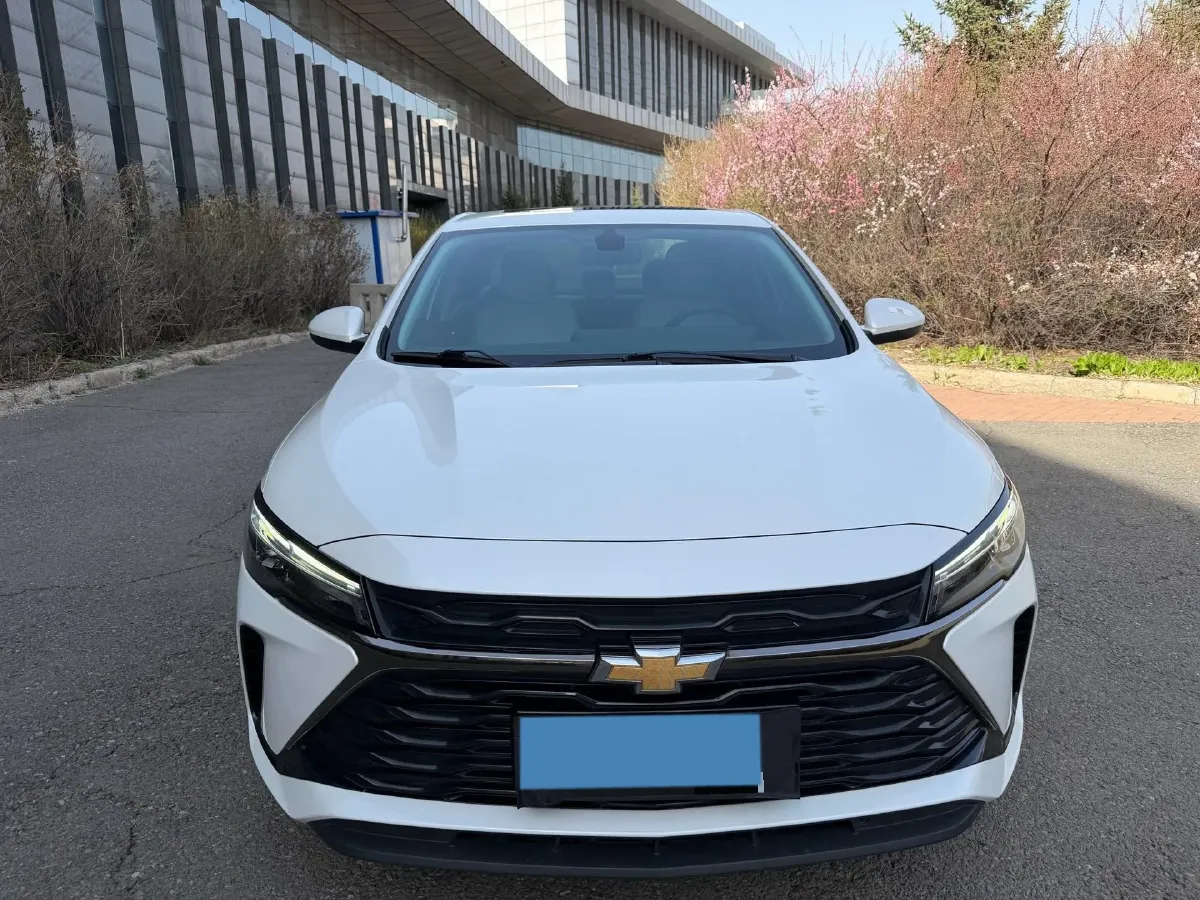 2023 Chevrolet Monza 1.5L 113HP L4 6DCT,autocango,china used car exporter,china ev exporter,chinese used car exporter,chinese used ev exporter