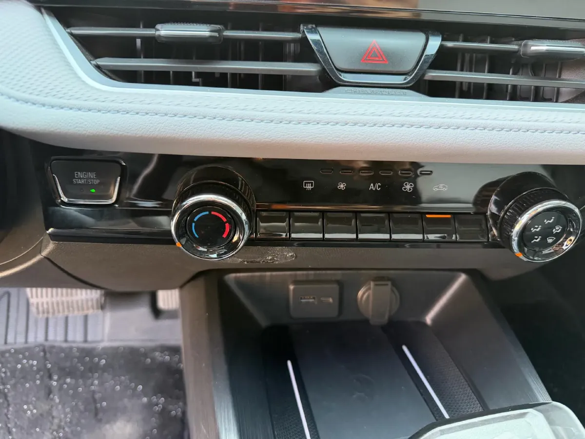 2023 Chevrolet Monza 1.5L 113HP L4 6DCT,autocango,china used car exporter,china ev exporter,chinese used car exporter,chinese used ev exporter