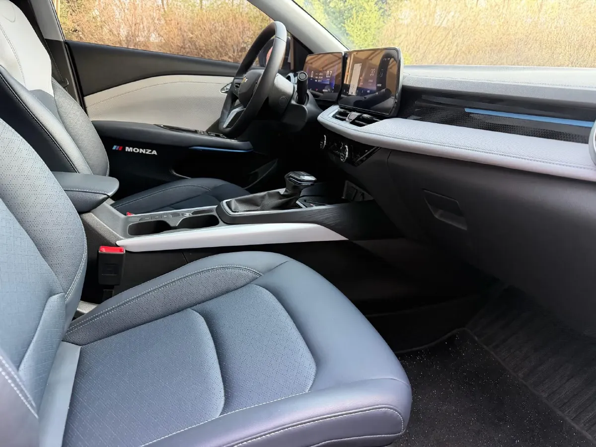2023 Chevrolet Monza 1.5L 113HP L4 6DCT,autocango,china used car exporter,china ev exporter,chinese used car exporter,chinese used ev exporter