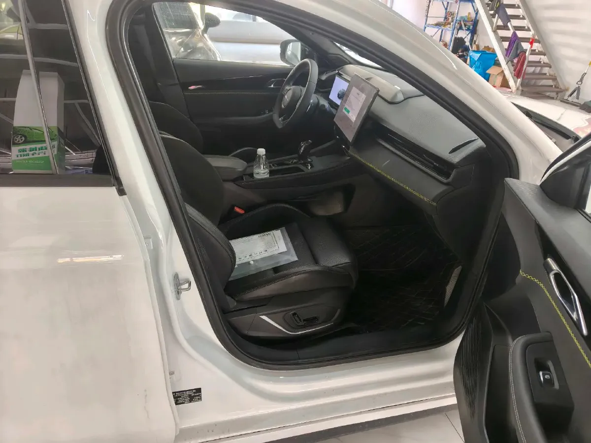 2025 LYNK&CO 03 2.0T 254HP L4 7DCT,autocango,china used car exporter,china ev exporter,chinese used car exporter,chinese used ev exporter