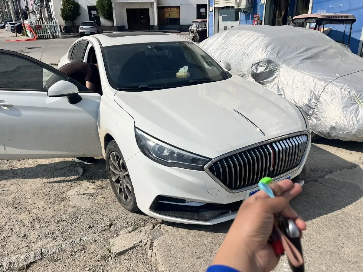 2020 HongQi H5 1.5T 169HP L4 7DCT,autocango,china used car exporter,china ev exporter,chinese used car exporter,chinese used ev exporter