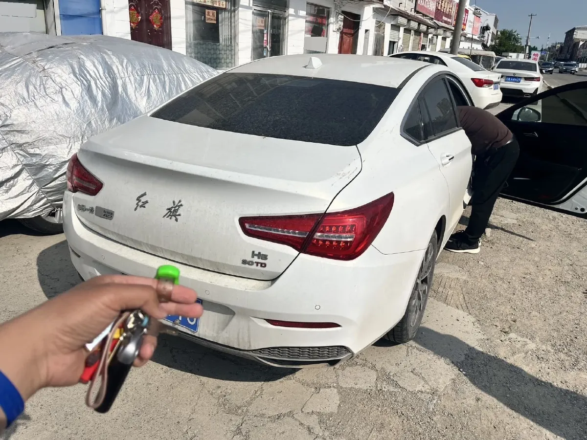 2020 HongQi H5 1.5T 169HP L4 7DCT,autocango,china used car exporter,china ev exporter,chinese used car exporter,chinese used ev exporter