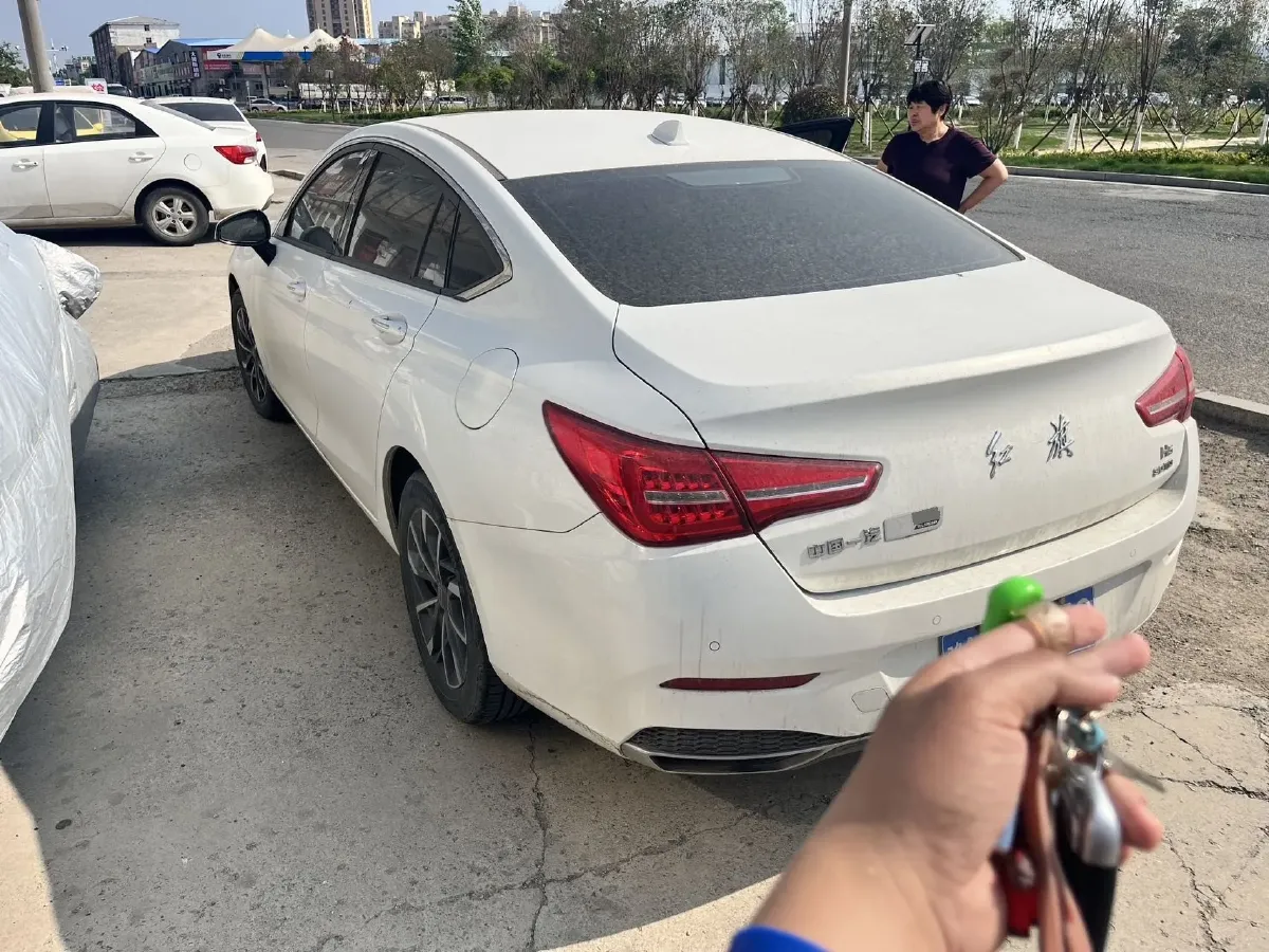 2020 HongQi H5 1.5T 169HP L4 7DCT,autocango,china used car exporter,china ev exporter,chinese used car exporter,chinese used ev exporter