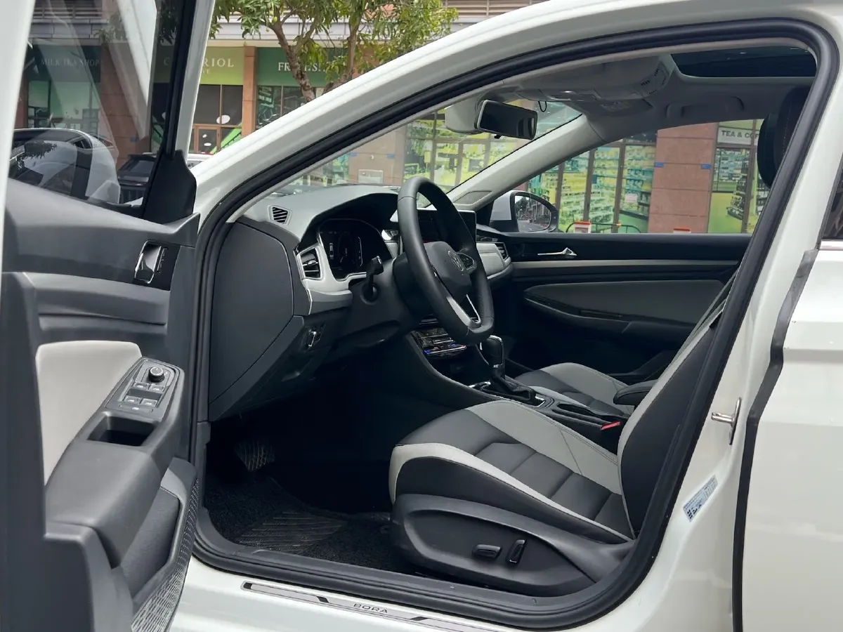 2023 Volkswagen Bora 1.4T 150HP L4 7DCT,autocango,china used car exporter,china ev exporter,chinese used car exporter,chinese used ev exporter