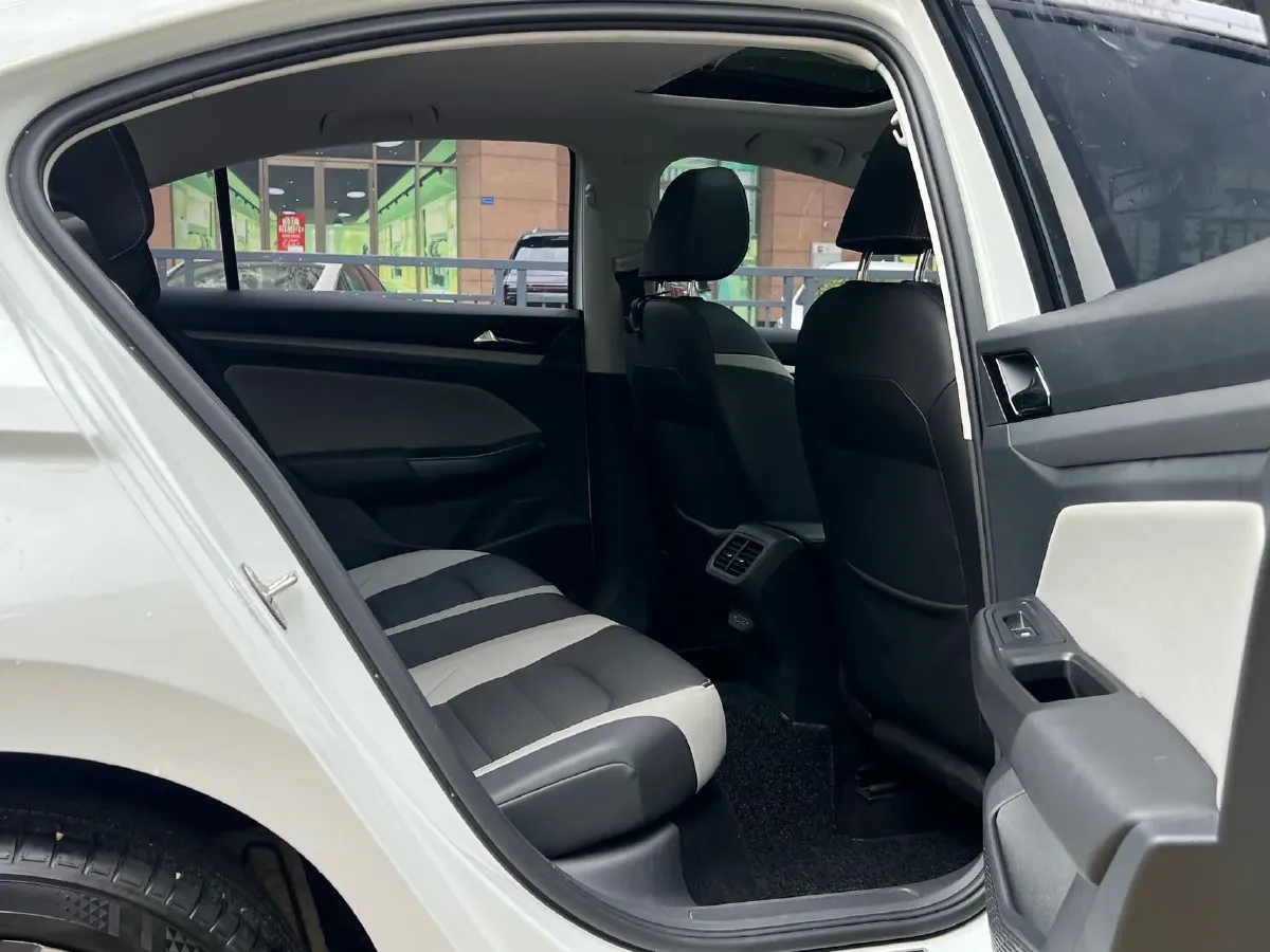 2023 Volkswagen Bora 1.4T 150HP L4 7DCT,autocango,china used car exporter,china ev exporter,chinese used car exporter,chinese used ev exporter
