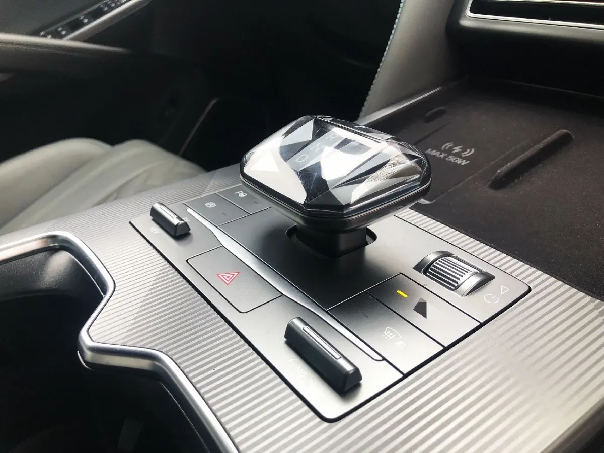 2025 BYD SongL DM-i 1.5L 101HP L4 E-CVT PHEV 26.6KWH,autocango,china used car exporter,china ev exporter,chinese used car exporter,chinese used ev exporter