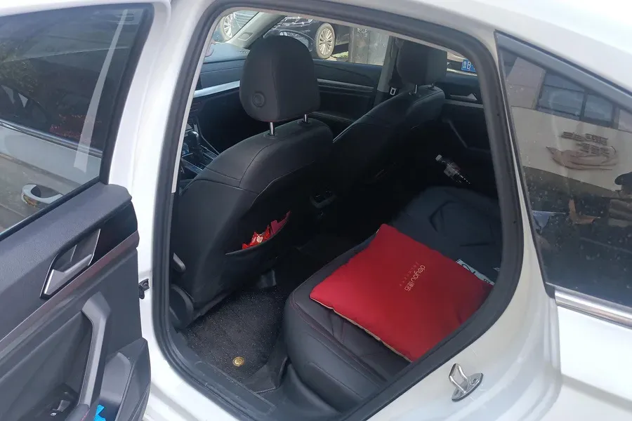 2024 Volkswagen Lavida 1.5T 160HP L4 7DCT,autocango,china used car exporter,china ev exporter,chinese used car exporter,chinese used ev exporter