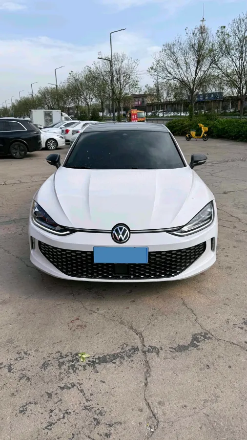 2023 Volkswagen Lamando 1.4T 150HP L4 7DCT,autocango,china used car exporter,china ev exporter,chinese used car exporter,chinese used ev exporter