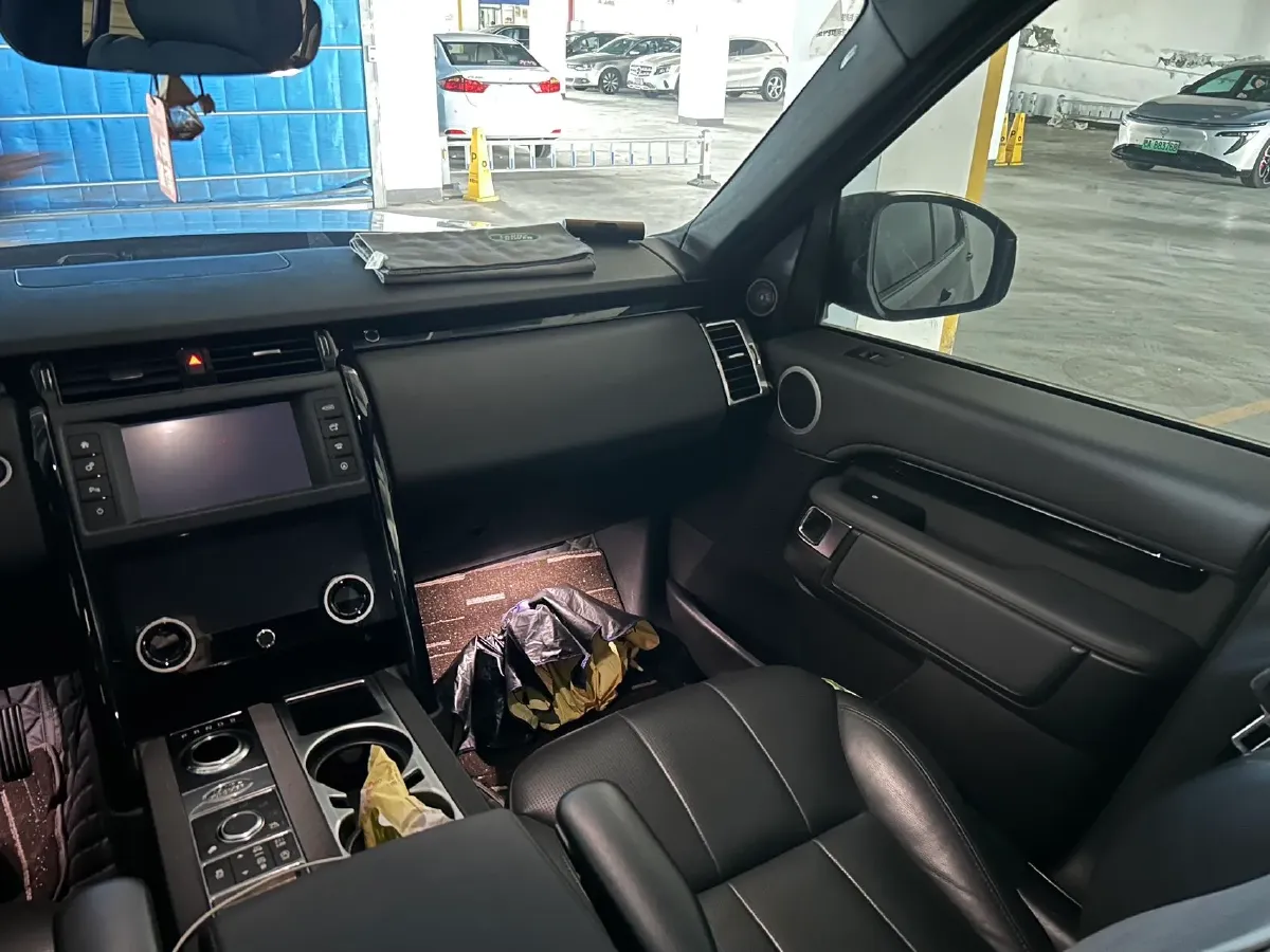 2017 Land Rover Discovery 3.0T 340HP V6 8AT,autocango,china used car exporter,china ev exporter,chinese used car exporter,chinese used ev exporter