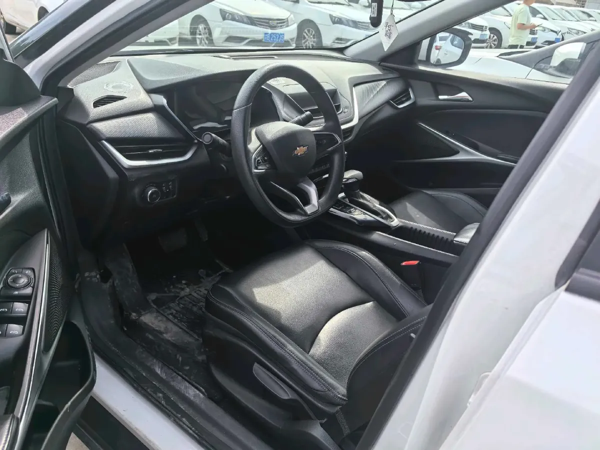 2021 Chevrolet Menlo BEV 52.5KWH,autocango,china used car exporter,china ev exporter,chinese used car exporter,chinese used ev exporter