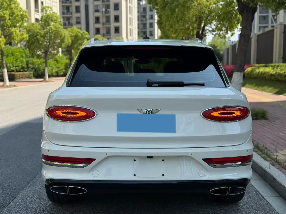 2021 Bentley Bentayga 4.0T 550HP V8 8AT,autocango,china used car exporter,china ev exporter,chinese used car exporter,chinese used ev exporter