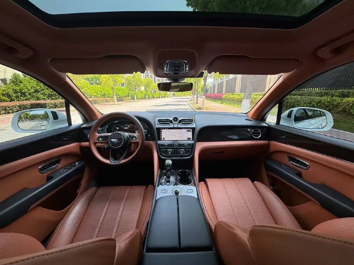 2021 Bentley Bentayga 4.0T 550HP V8 8AT,autocango,china used car exporter,china ev exporter,chinese used car exporter,chinese used ev exporter