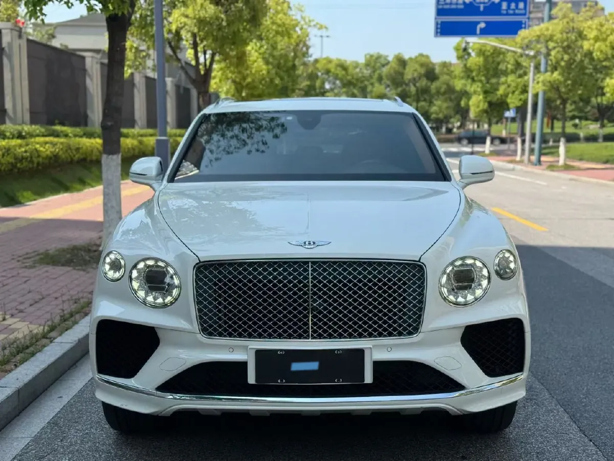 2021 Bentley Bentayga 4.0T 550HP V8 8AT,autocango,china used car exporter,china ev exporter,chinese used car exporter,chinese used ev exporter
