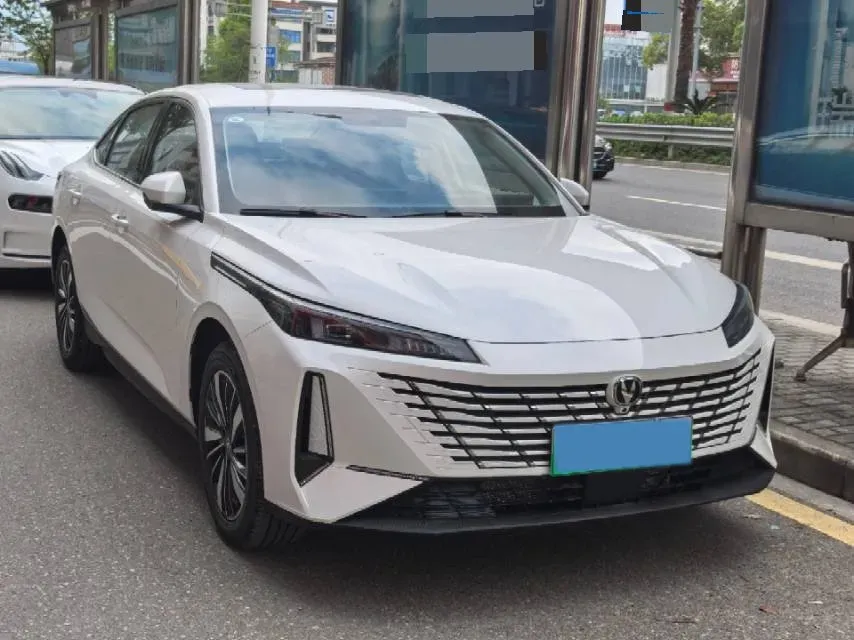 2025 ChangAn EadoPHEV 1.5L 98HP L4 E-CVT PHEV,autocango,china used car exporter,china ev exporter,chinese used car exporter,chinese used ev exporter