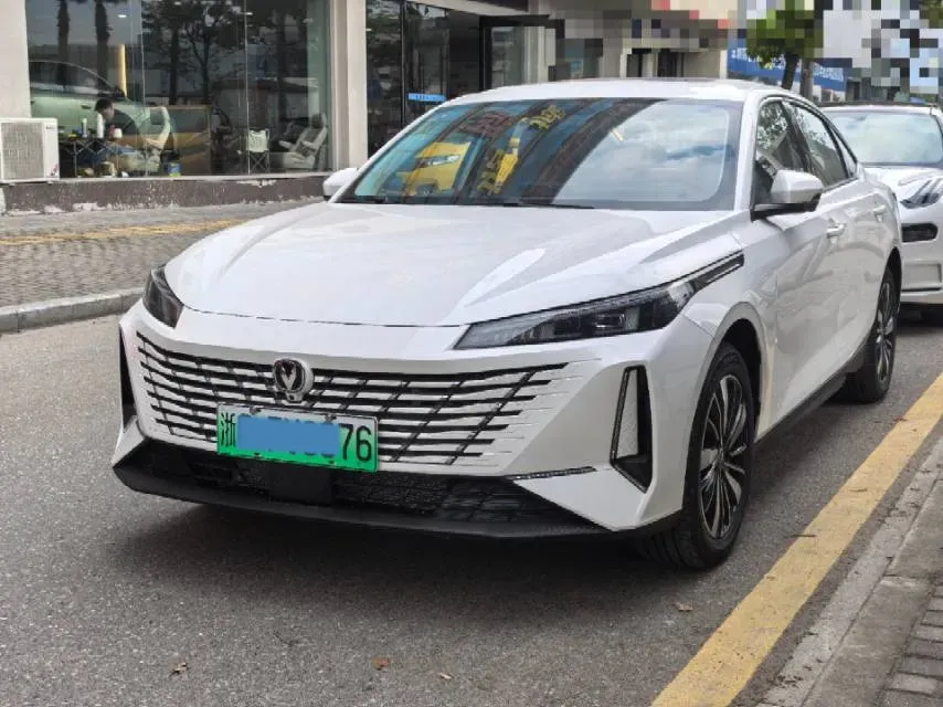 2025 ChangAn EadoPHEV 1.5L 98HP L4 E-CVT PHEV,autocango,china used car exporter,china ev exporter,chinese used car exporter,chinese used ev exporter
