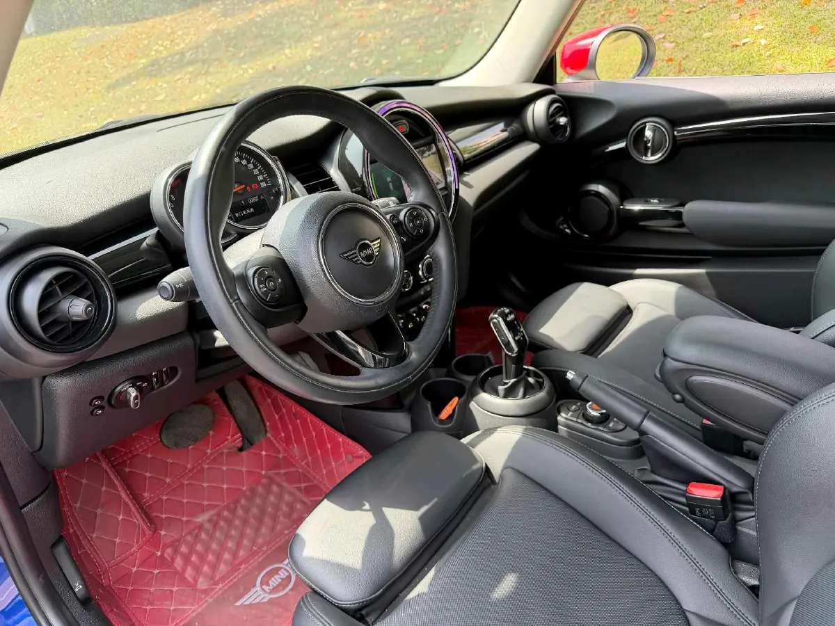 2018 MINI MINI 1.5T 136HP L3 7DCT,autocango,china used car exporter,china ev exporter,chinese used car exporter,chinese used ev exporter