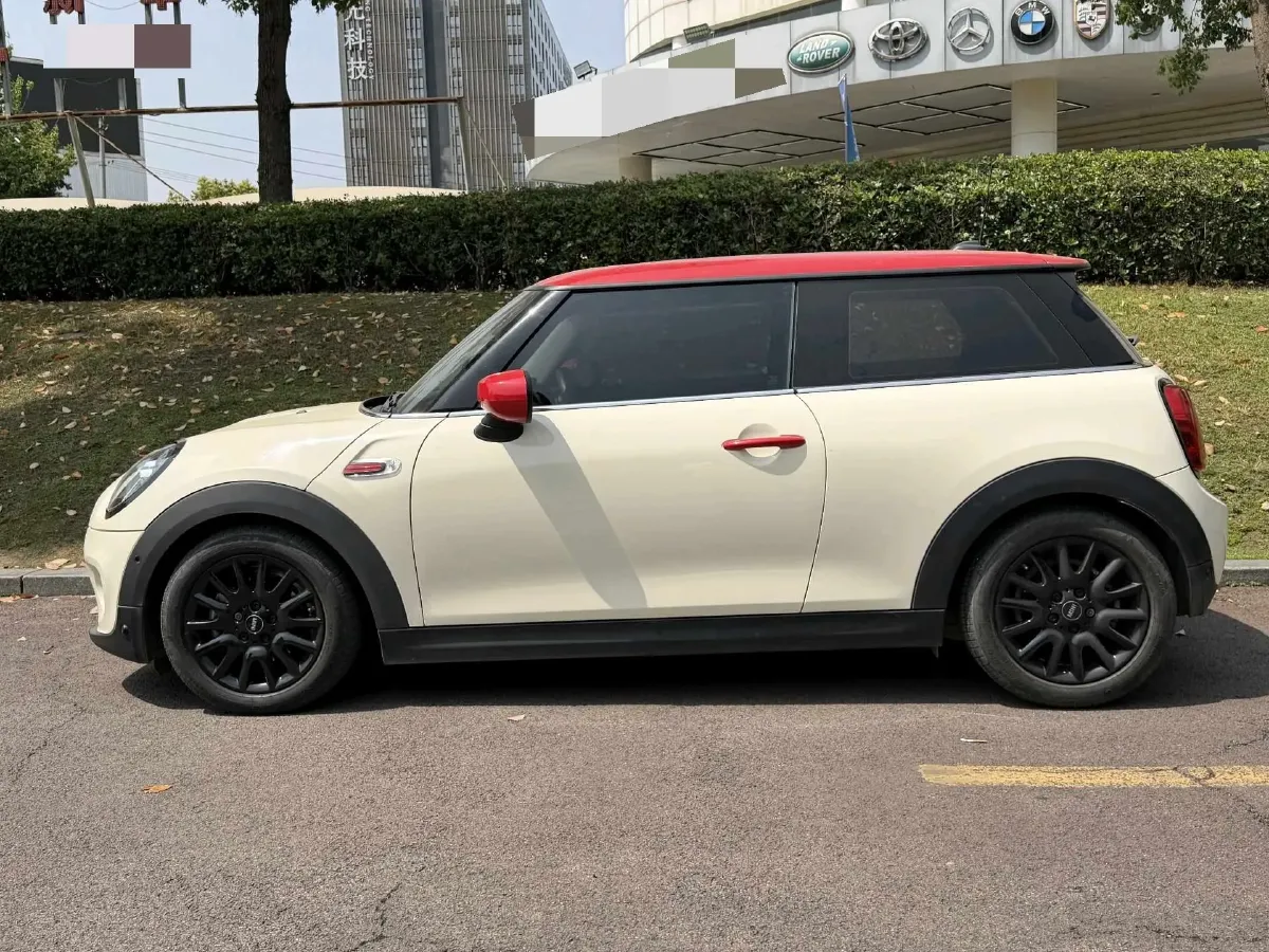 2018 MINI MINI 1.5T 136HP L3 7DCT,autocango,china used car exporter,china ev exporter,chinese used car exporter,chinese used ev exporter