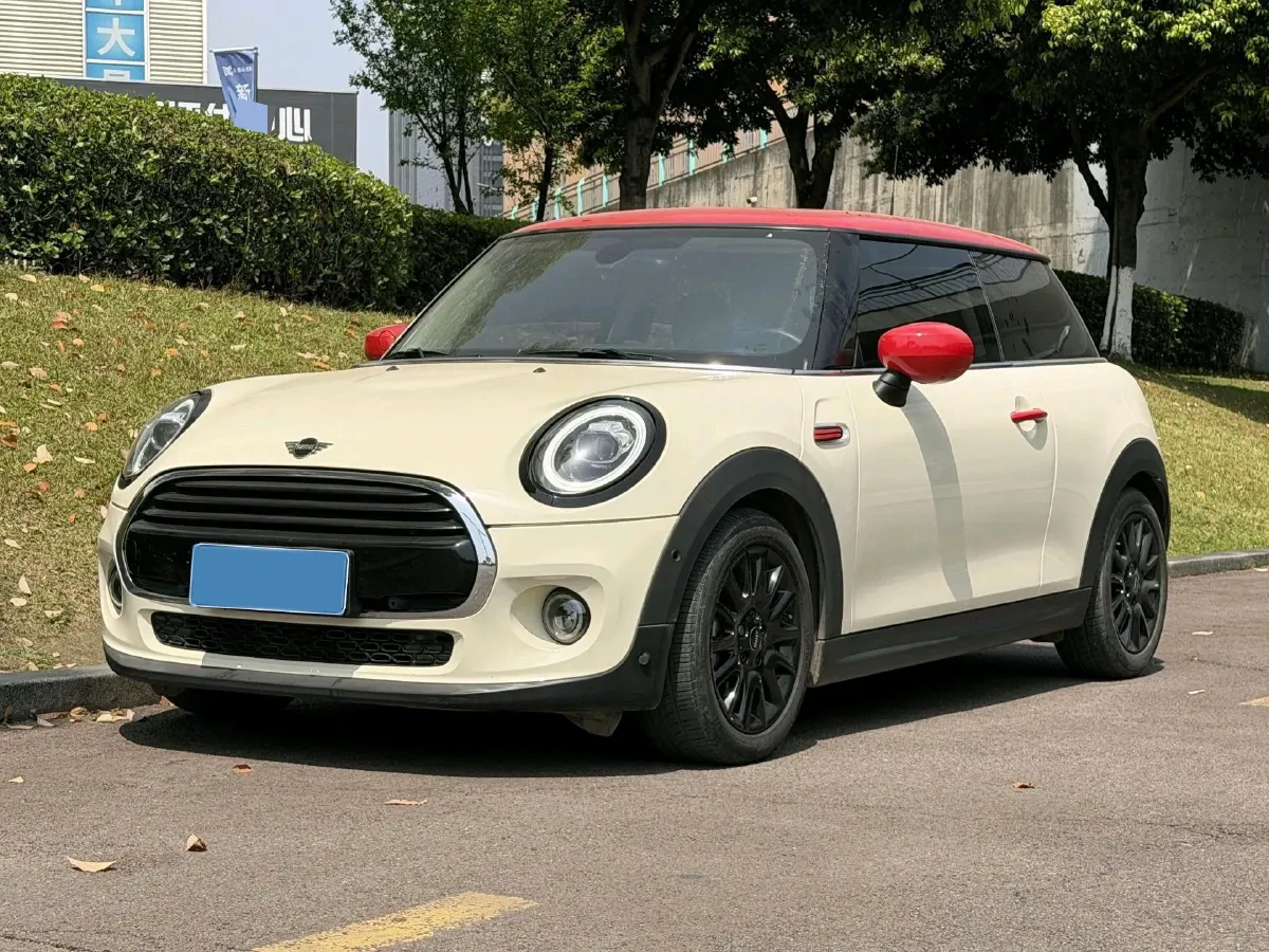 2018 MINI MINI 1.5T 136HP L3 7DCT,autocango,china used car exporter,china ev exporter,chinese used car exporter,chinese used ev exporter