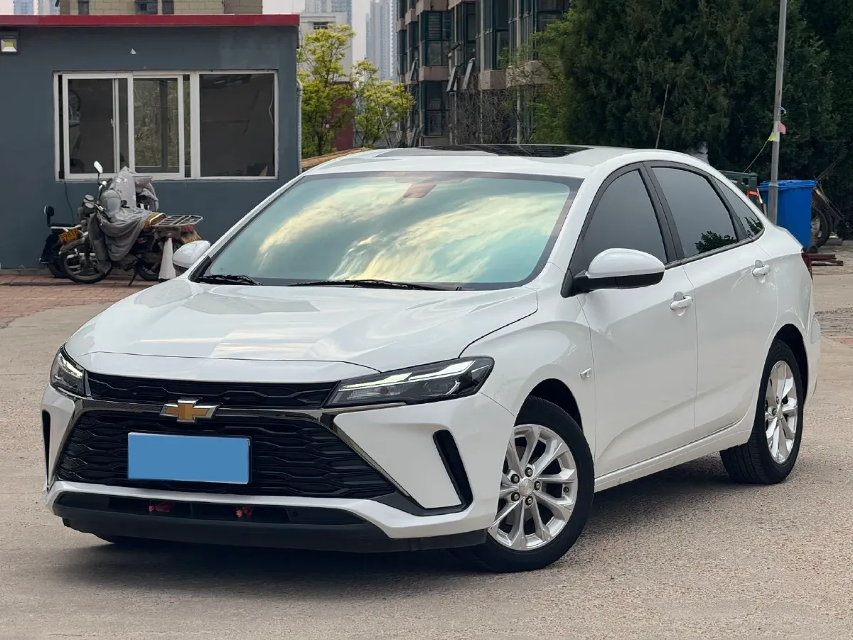 2023 Chevrolet Monza 1.5L 113HP L4 6DCT,autocango,china used car exporter,china ev exporter,chinese used car exporter,chinese used ev exporter