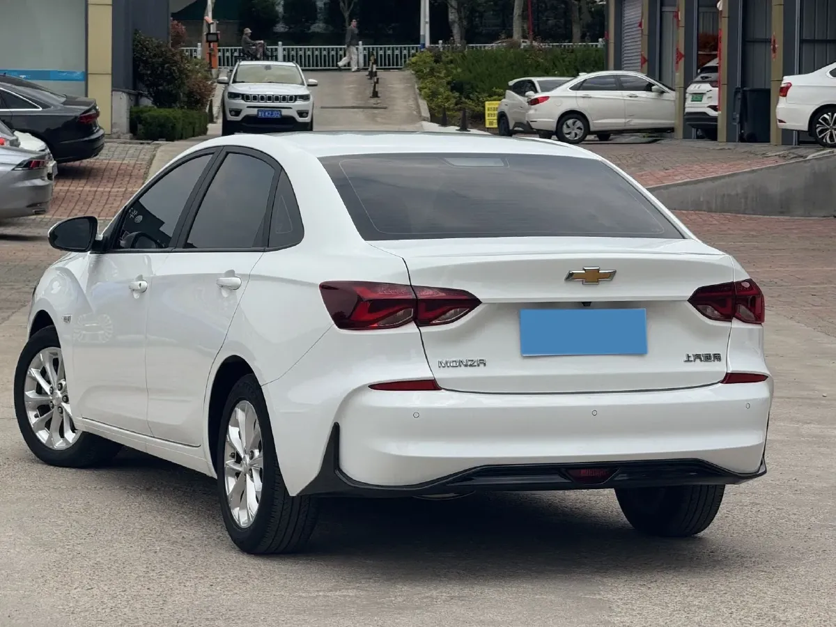 2023 Chevrolet Monza 1.5L 113HP L4 6DCT,autocango,china used car exporter,china ev exporter,chinese used car exporter,chinese used ev exporter