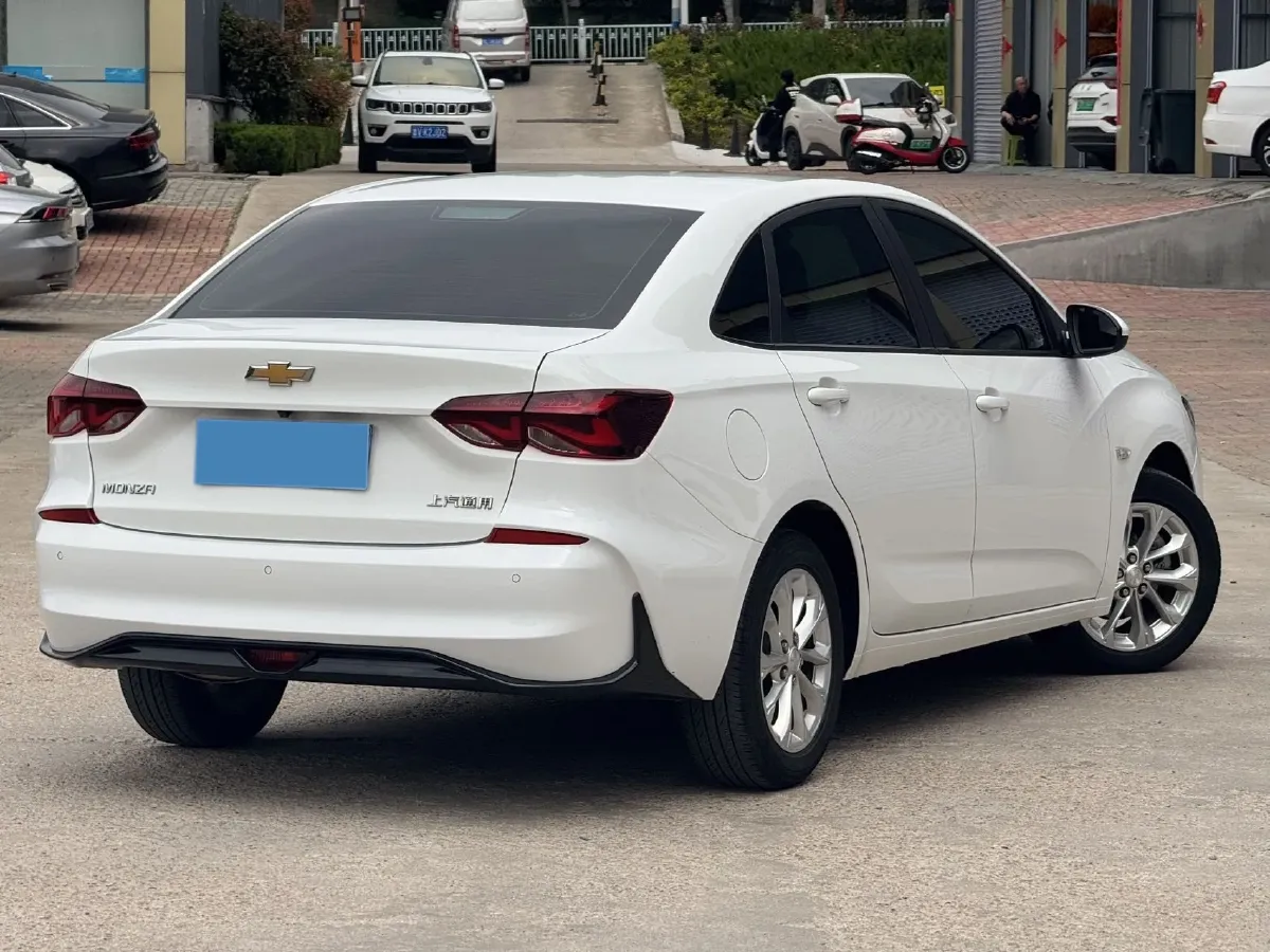 2023 Chevrolet Monza 1.5L 113HP L4 6DCT,autocango,china used car exporter,china ev exporter,chinese used car exporter,chinese used ev exporter