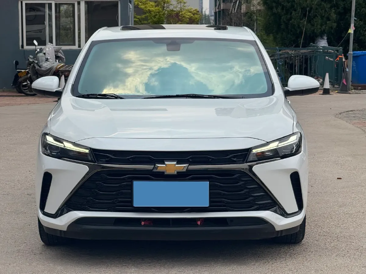2023 Chevrolet Monza 1.5L 113HP L4 6DCT,autocango,china used car exporter,china ev exporter,chinese used car exporter,chinese used ev exporter