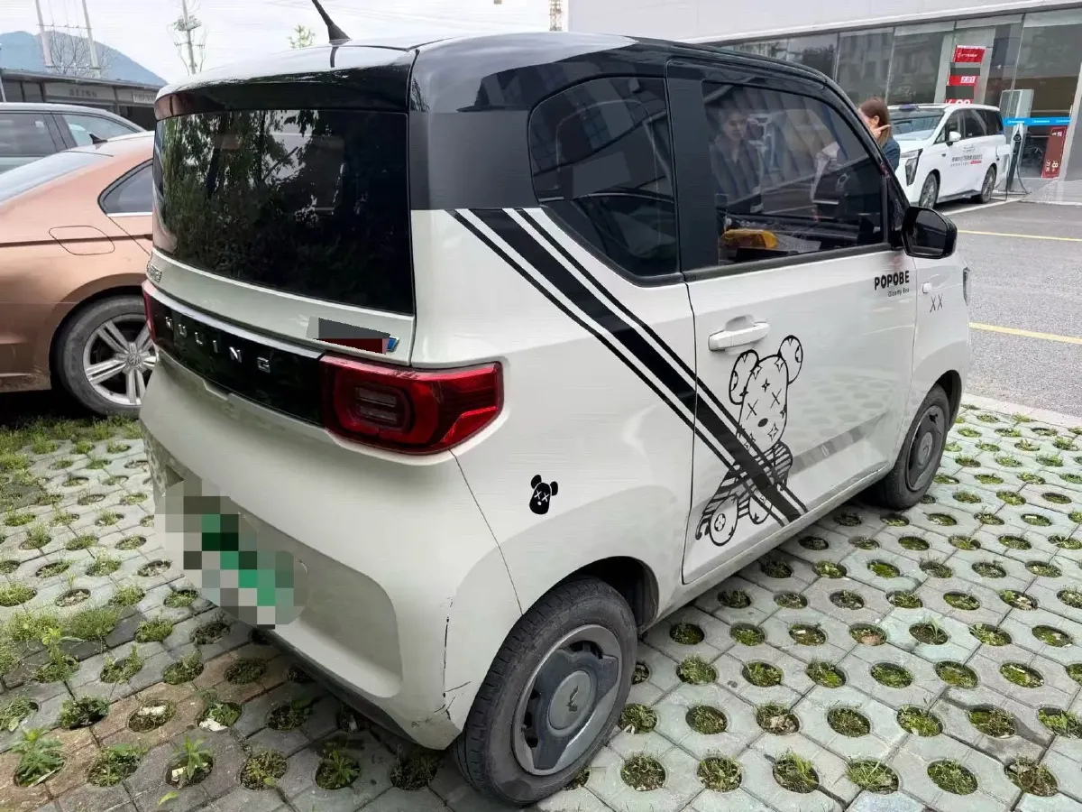 2022 WuLing HongGuang MINI EV BEV 9KWH,autocango,china used car exporter,china ev exporter,chinese used car exporter,chinese used ev exporter