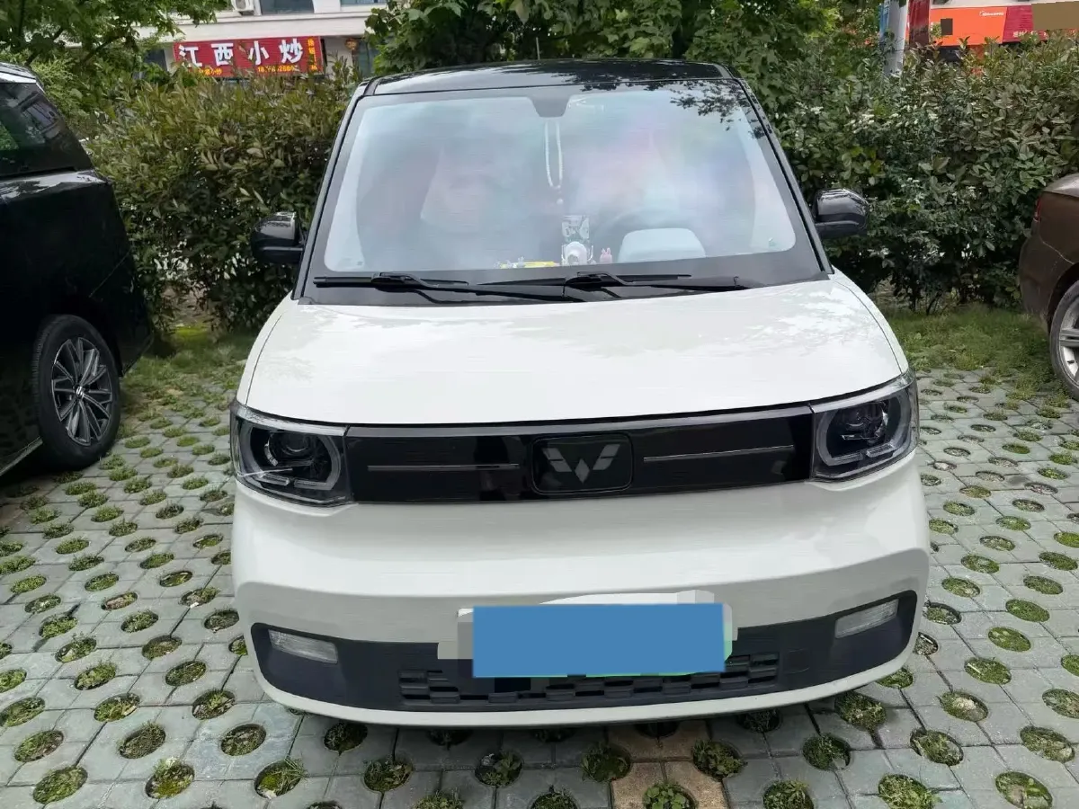 2022 WuLing HongGuang MINI EV BEV 9KWH,autocango,china used car exporter,china ev exporter,chinese used car exporter,chinese used ev exporter