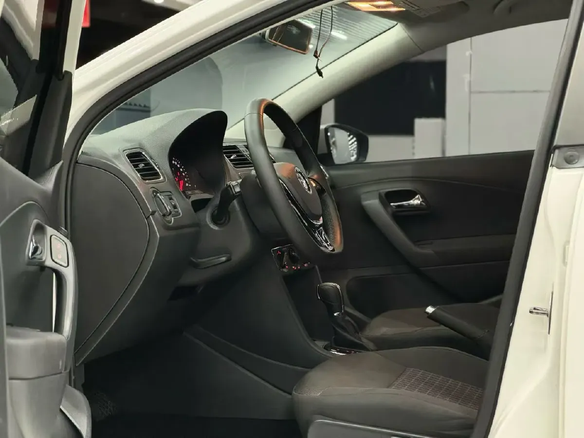 2018 ChangAn Eado 1.6L 128HP L4 6AT,autocango,china used car exporter,china ev exporter,chinese used car exporter,chinese used ev exporter