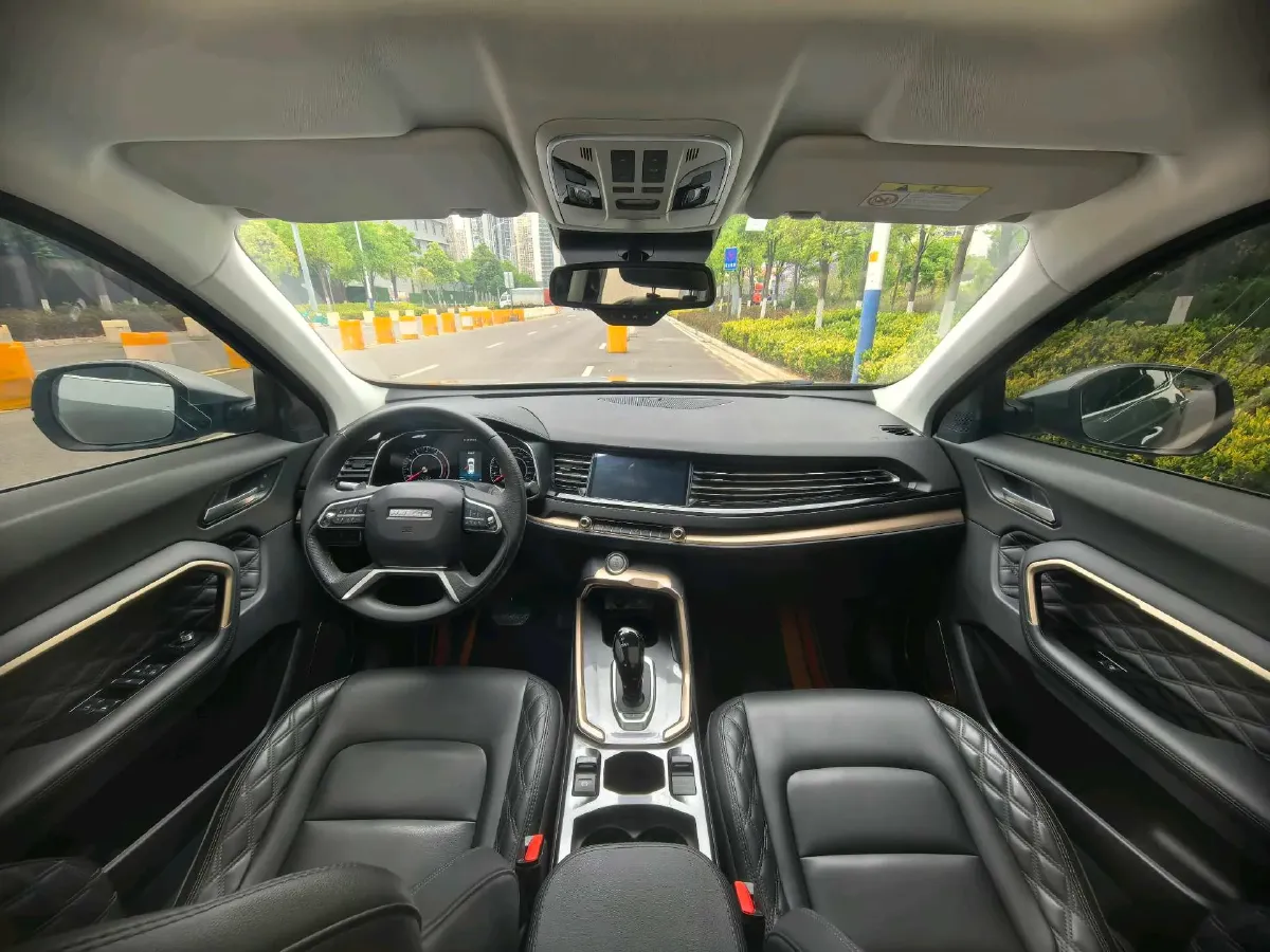 2021 Haval H6 2.0T 224HP L4 7DCT,autocango,china used car exporter,china ev exporter,chinese used car exporter,chinese used ev exporter