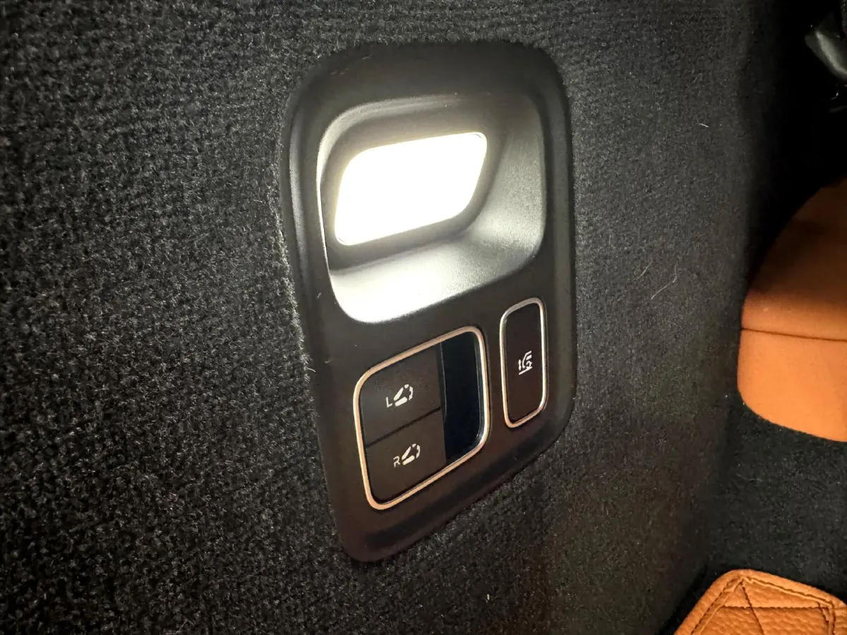 2022 Li L9 Range Extended 154HP REEV 42.6KWH,autocango,china used car exporter,china ev exporter,chinese used car exporter,chinese used ev exporter