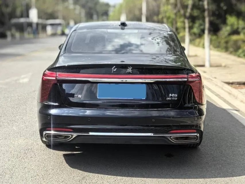 2024 HongQi H5 1.5T 169HP L4 7DCT,autocango,china used car exporter,china ev exporter,chinese used car exporter,chinese used ev exporter